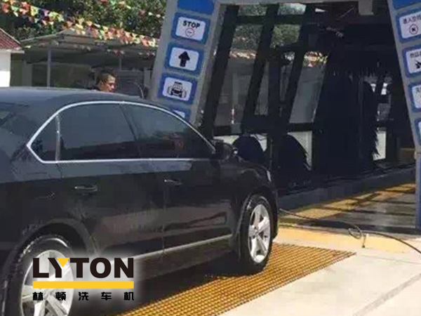 全自動(dòng)洗車機(jī)安裝場(chǎng)所之業(yè)安裝洗車機(jī)　增加員工的福利，樹立企業(yè)形象、留住人才、傳播品牌！